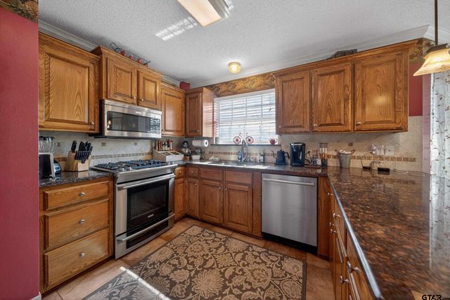 11853 CR 167, Tyler, TX 75703