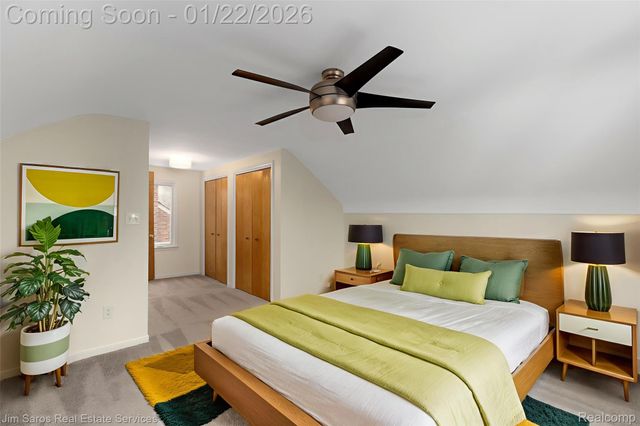 21741 Bournemouth Street, Harper Woods, MI 48225