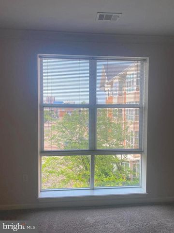 23 Pierside Dr Apt 309, Baltimore, MD 21230