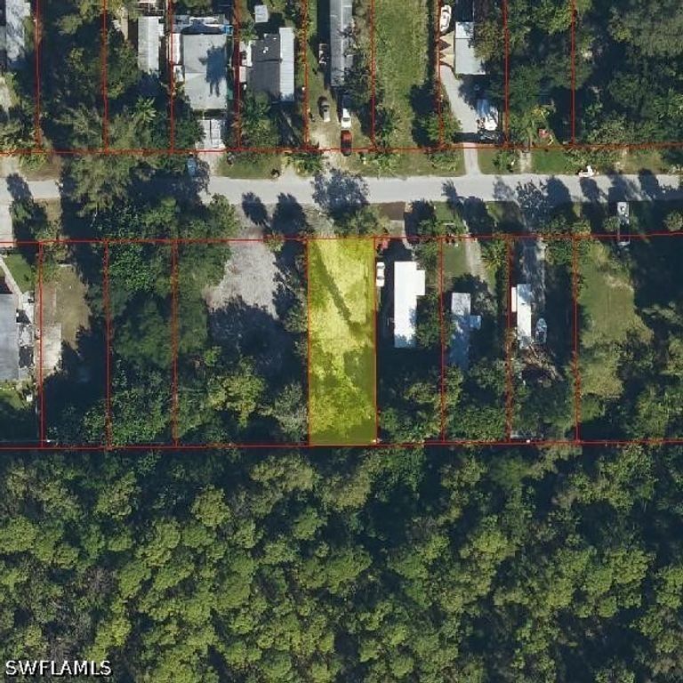 2602 Holly AVE, Naples, FL 34112