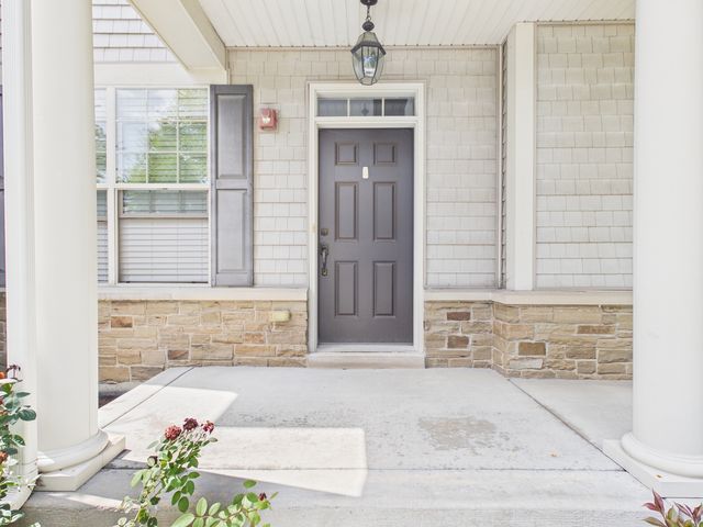 2010 Shermer Road, Glenview, IL 60026