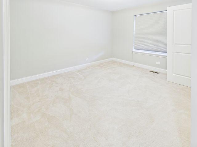 2010 Shermer Road, Glenview, IL 60026