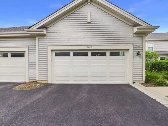 2010 Shermer Road, Glenview, IL 60026