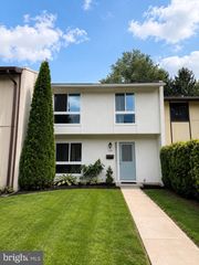 123 WOODGATE CT, Sterling, VA 20164