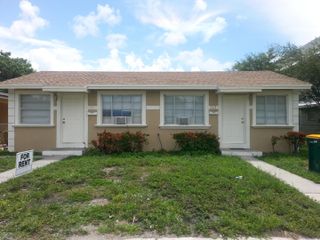 715 S J Street, Lake Worth Beach, FL 33460