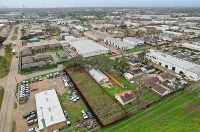 5714 Gardendale Drive, Houston, TX 77092