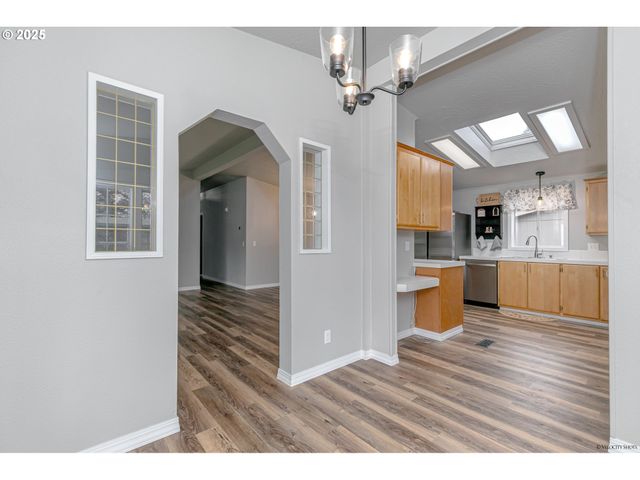 3435 STEVEN St, Woodburn, OR 97071