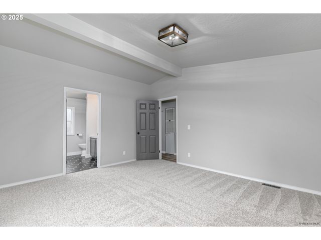 3435 STEVEN St, Woodburn, OR 97071