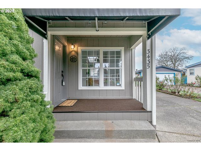 3435 STEVEN St, Woodburn, OR 97071