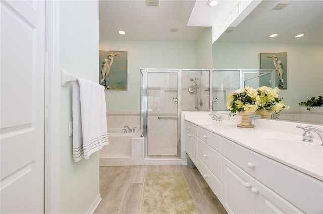 8639 54TH AVENUE CIRCLE E, Bradenton, FL 34211