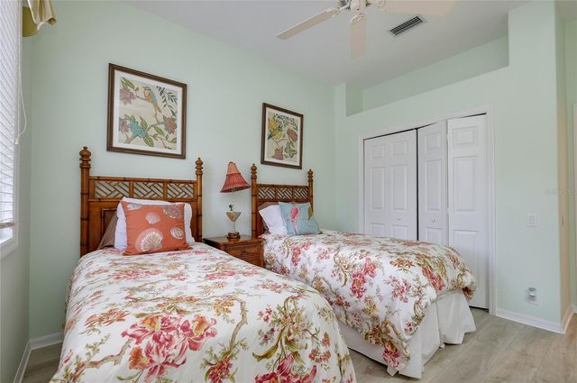 8639 54TH AVENUE CIRCLE E, Bradenton, FL 34211