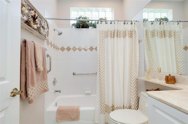 8639 54TH AVENUE CIRCLE E, Bradenton, FL 34211