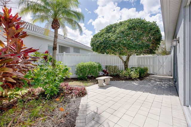 8639 54TH AVENUE CIRCLE E, Bradenton, FL 34211