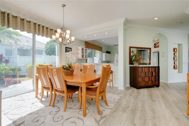 8639 54TH AVENUE CIRCLE E, Bradenton, FL 34211