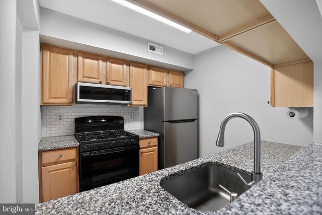 131 HAVEN CT, Sewell, NJ 08080