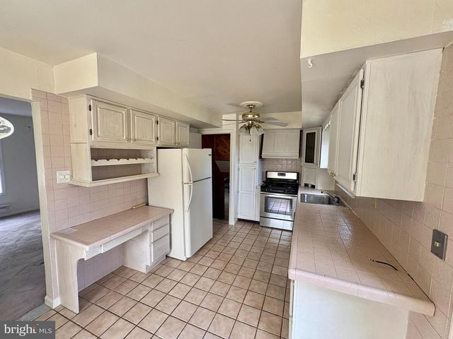 101 HADDON RD, Somers Point, NJ 08244