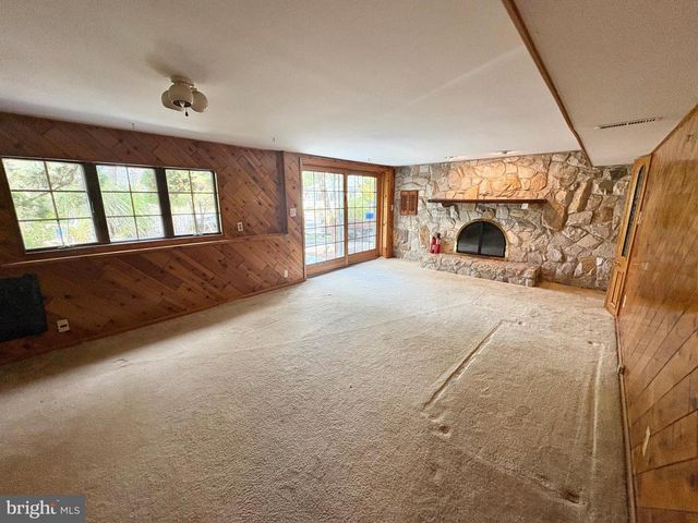 101 HADDON RD, Somers Point, NJ 08244