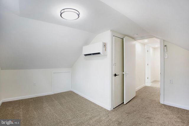 6 GREGG AVE, Newport, DE 19804