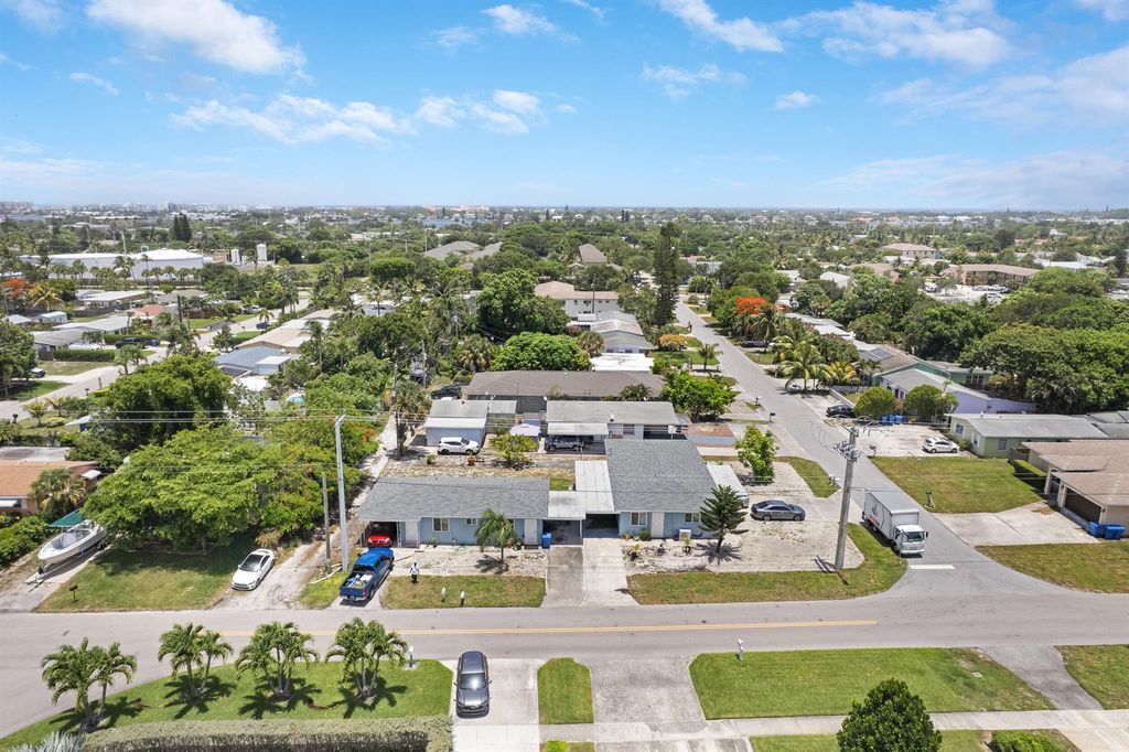 516 S Arnold Avenue, Lantana, FL 33462