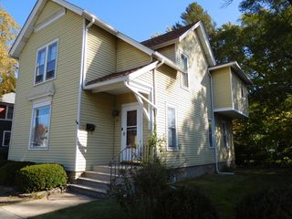 17 Blackhawk Street, Aurora, IL 60506