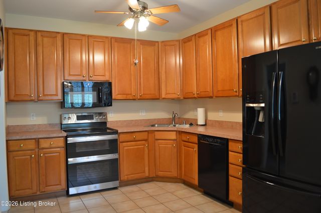 9801 Glasgow Blvd, Louisville, KY 40241