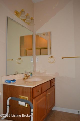 9801 Glasgow Blvd, Louisville, KY 40241