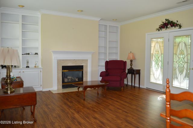 9801 Glasgow Blvd, Louisville, KY 40241