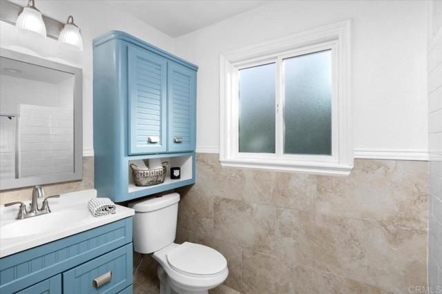 697 Ocean View, Encinitas, CA 92024