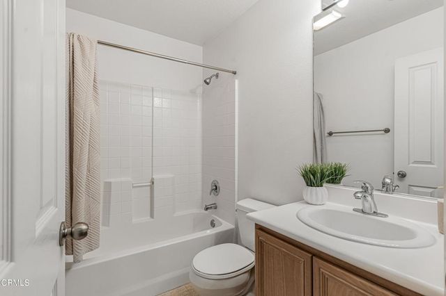 2916 Esperanza Way F, Simi Valley, CA 93063