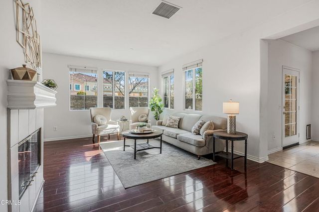 2916 Esperanza Way F, Simi Valley, CA 93063