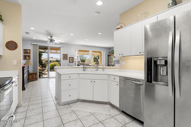 15871 W MILL VALLEY Lane, Surprise, AZ 85374