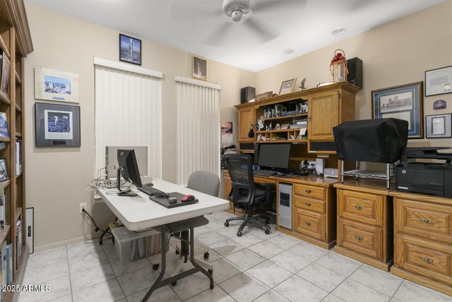 15871 W MILL VALLEY Lane, Surprise, AZ 85374