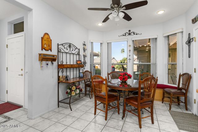 15871 W MILL VALLEY Lane, Surprise, AZ 85374