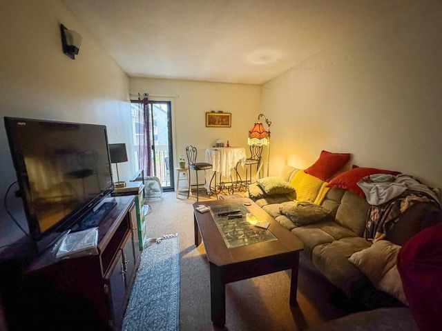 37 S Williams St Apt 313, Burlington, VT 05401