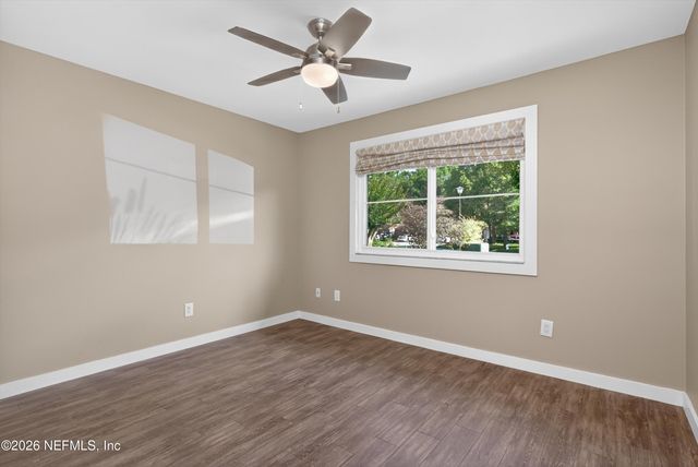 8137 VILLAGE GATE Court, Jacksonville, FL 32217