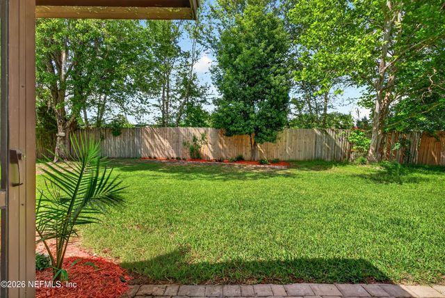 8137 VILLAGE GATE Court, Jacksonville, FL 32217