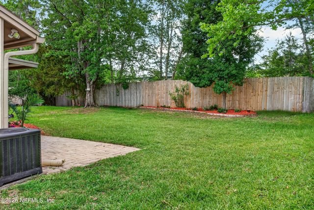 8137 VILLAGE GATE Court, Jacksonville, FL 32217