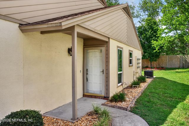 8137 VILLAGE GATE Court, Jacksonville, FL 32217