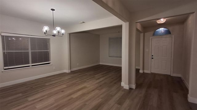 6887 Turtlewood Drive, Houston, TX 77072