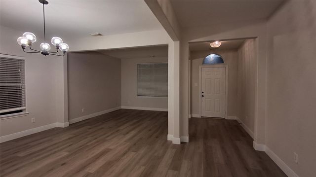6887 Turtlewood Drive, Houston, TX 77072