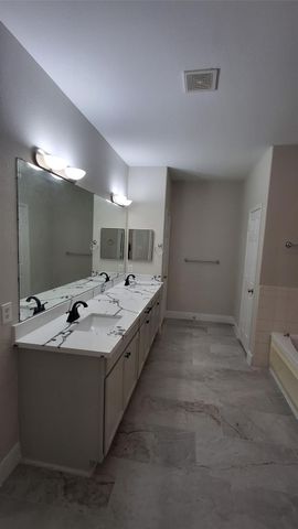 6887 Turtlewood Drive, Houston, TX 77072