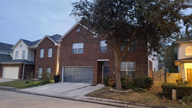 6887 Turtlewood Drive, Houston, TX 77072