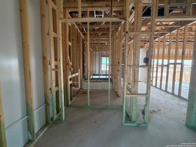 119 Peeps Ct., Adkins, TX 78101