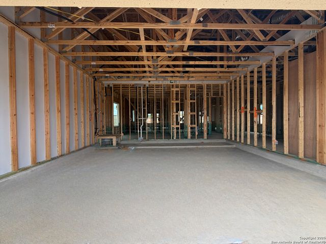 119 Peeps Ct., Adkins, TX 78101