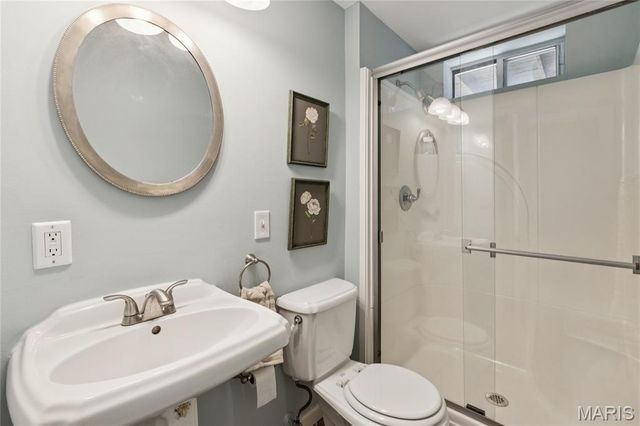 7532 Byron Place 2, Clayton, MO 63105