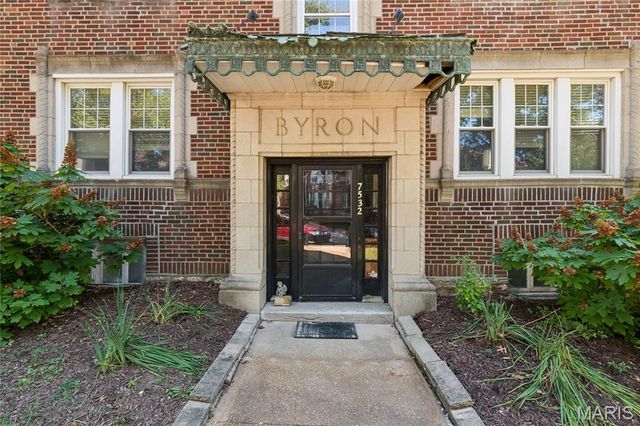 7532 Byron Place 2, Clayton, MO 63105