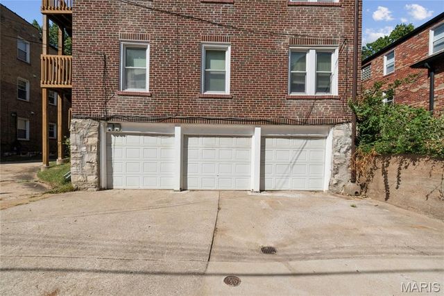 7532 Byron Place 2, Clayton, MO 63105