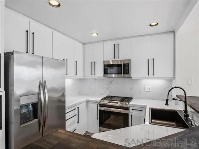 12630 CARMEL COUNTRY RD 112, San Diego, CA 92130