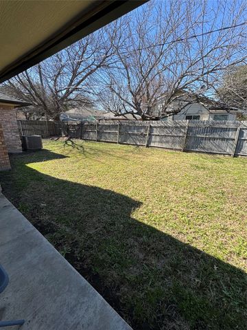 6504 Eldorado Drive, Arlington, TX 76001