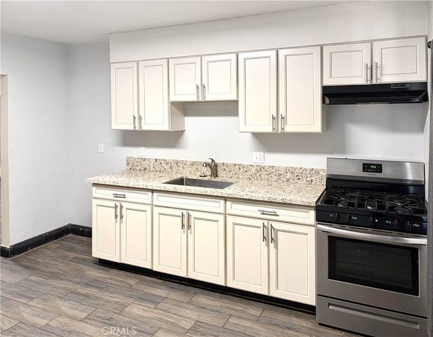410 Niles, Bakersfield, CA 93305